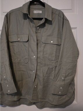 Everlane Woman Overshirt Jacket in Light Olive